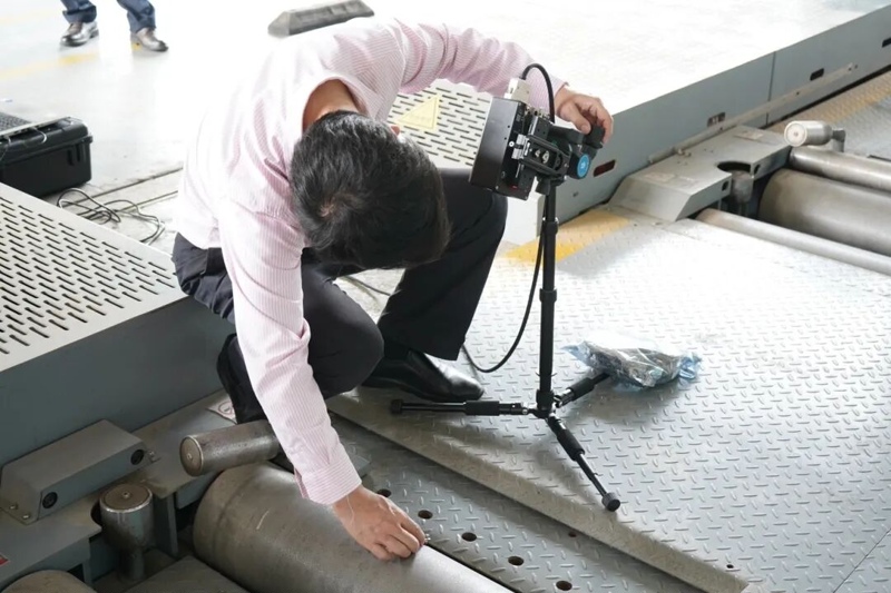 Anche participou do teste de calibração no local para padrões relacionados à segurança de EV